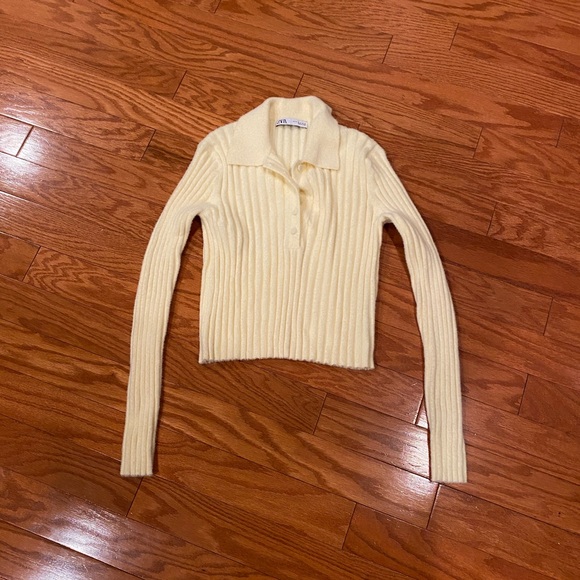 Zara Ribbed Collared Sweater - Picture 1 of 4